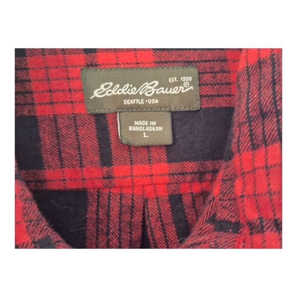 Eddie Bauer Flannel Shirt Mens Large Red Black Plaid Button Front Pockets Cotton - Picture 4 of 12